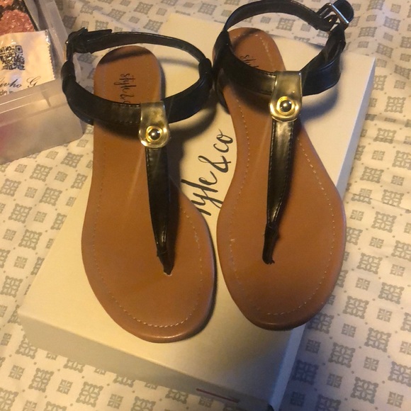 Style & Co. Shoes - Black Style & Co. Sandals - 6.5